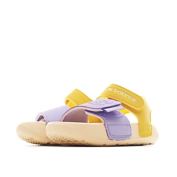 New balance 🩴sandalias💛💜