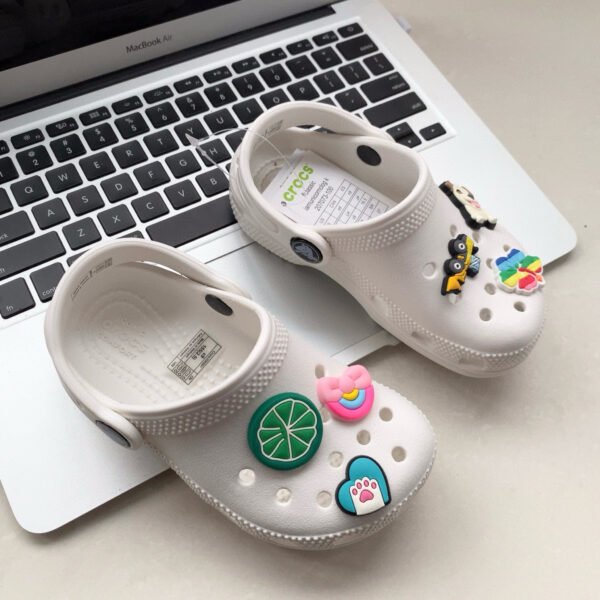 crocs 🤍😍