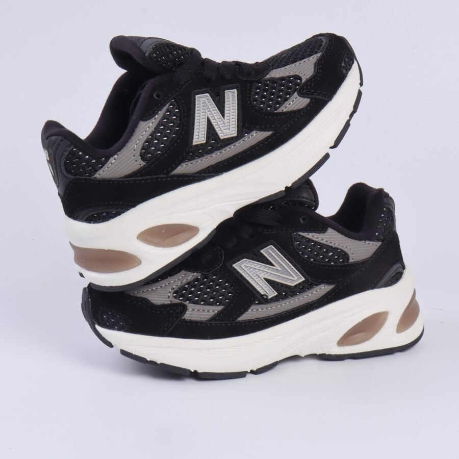New balance 🤍🖤🤎