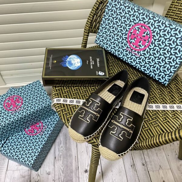 TORY😍🖤🛍️