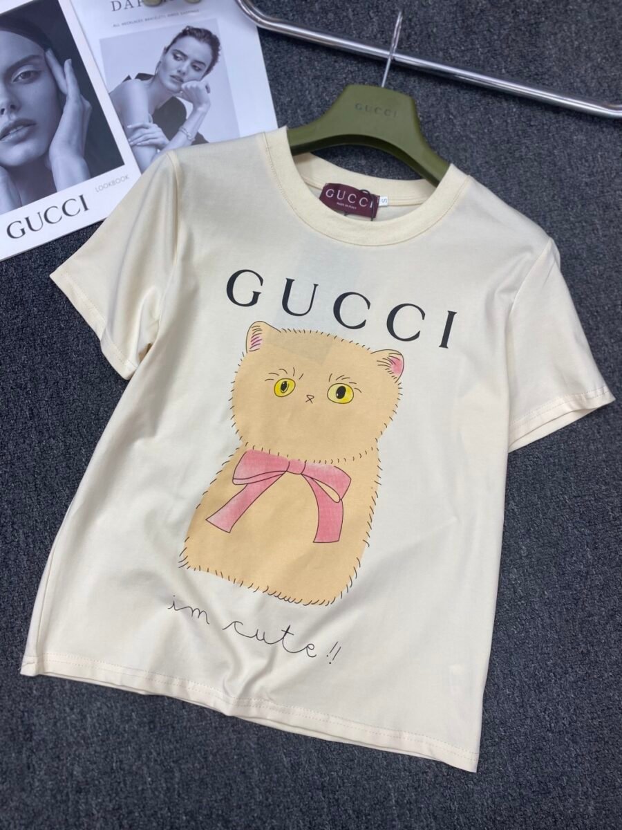 Gucci Gatito 🐈 😍