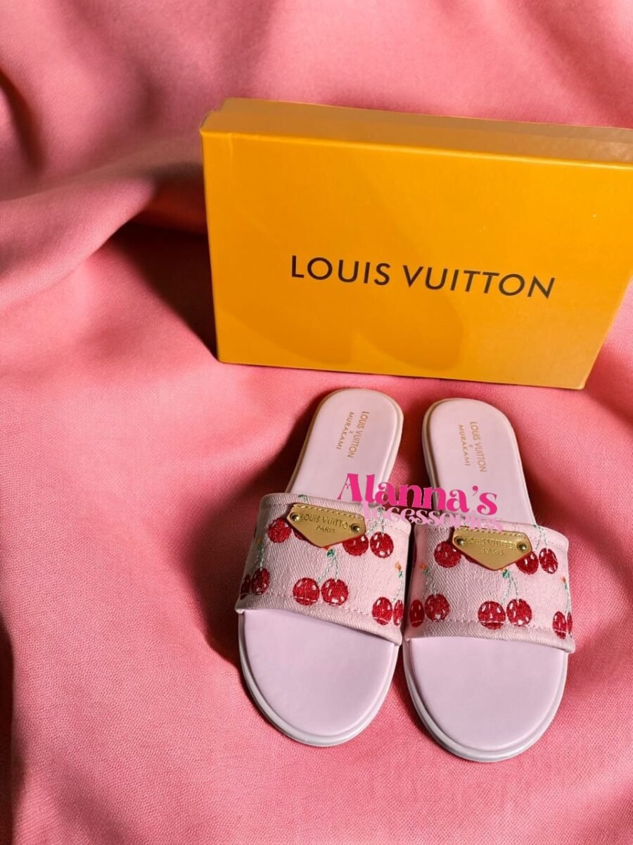 LV🍒🩷😍🩴