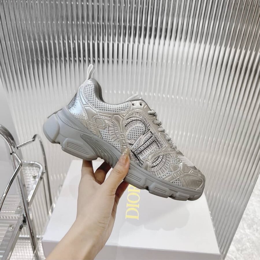 C•Dior🩶😍✨👟