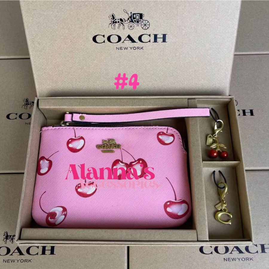 Coach + llaveros 😍🛍️ - Image 4