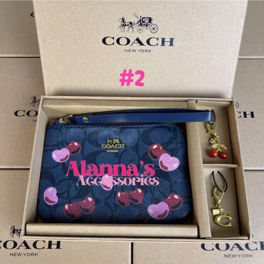 Coach + llaveros 😍🛍️ - Image 2