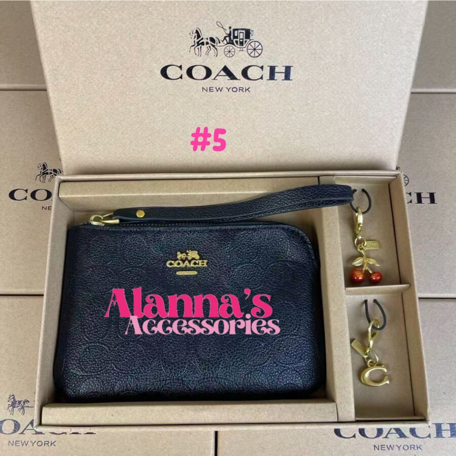 Coach + llaveros 😍🛍️ - Image 5