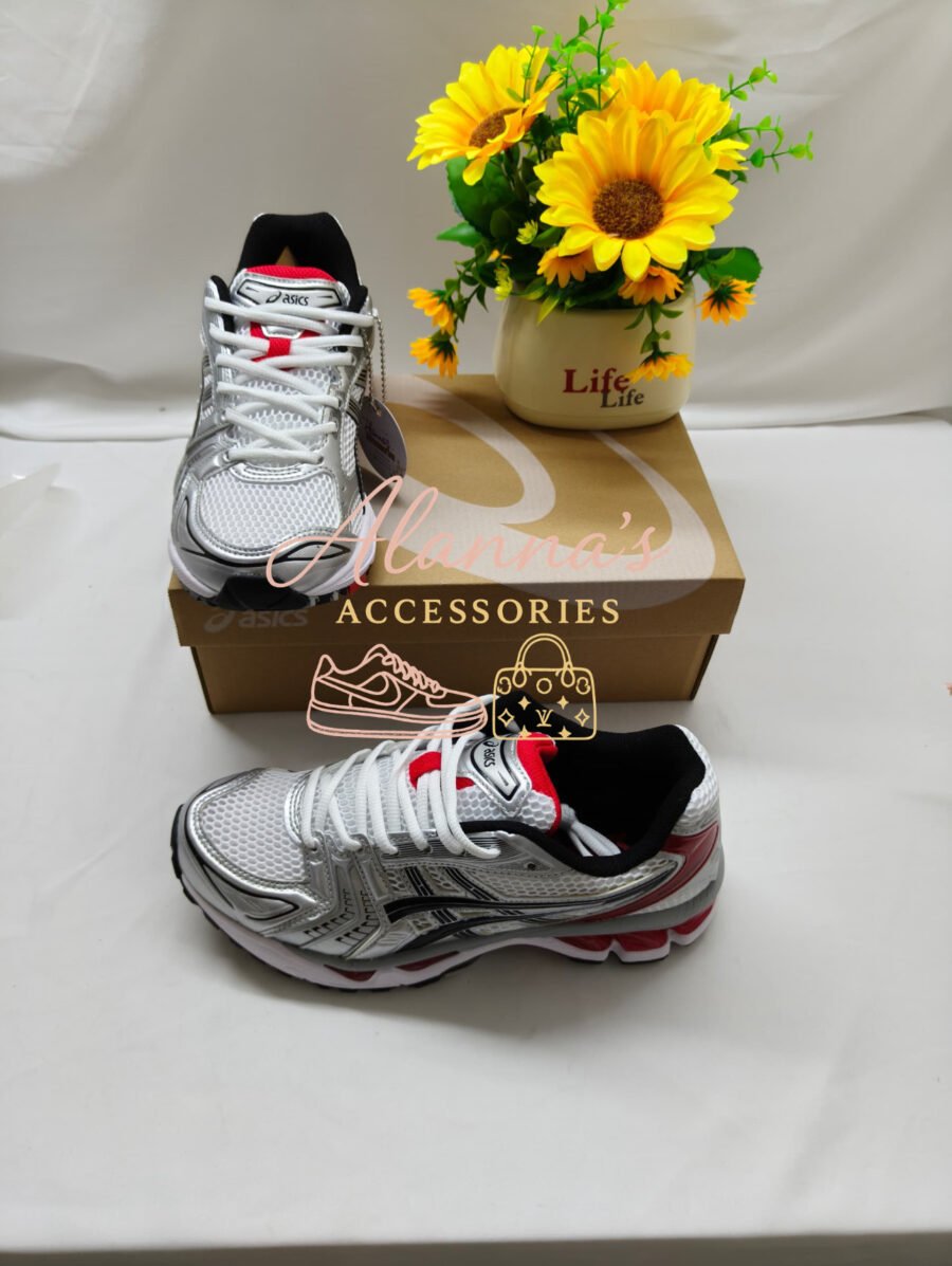 Asics😍🖤❤️ - Image 2