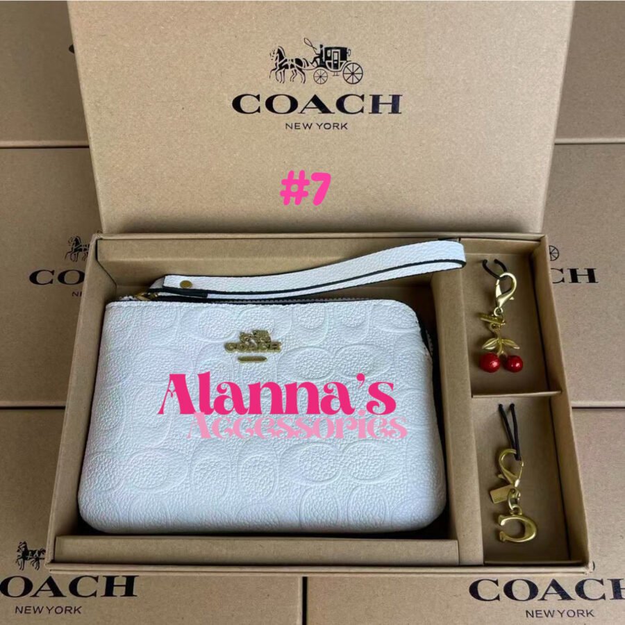 Coach + llaveros 😍🛍️ - Image 7