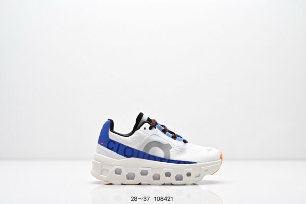 On cloud😍💙🤍