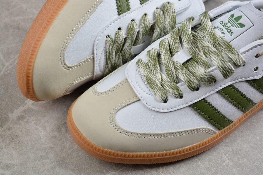 Adidas💚💚🤍 - Image 3