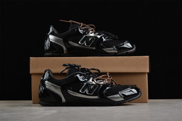 New balance 🖤😍