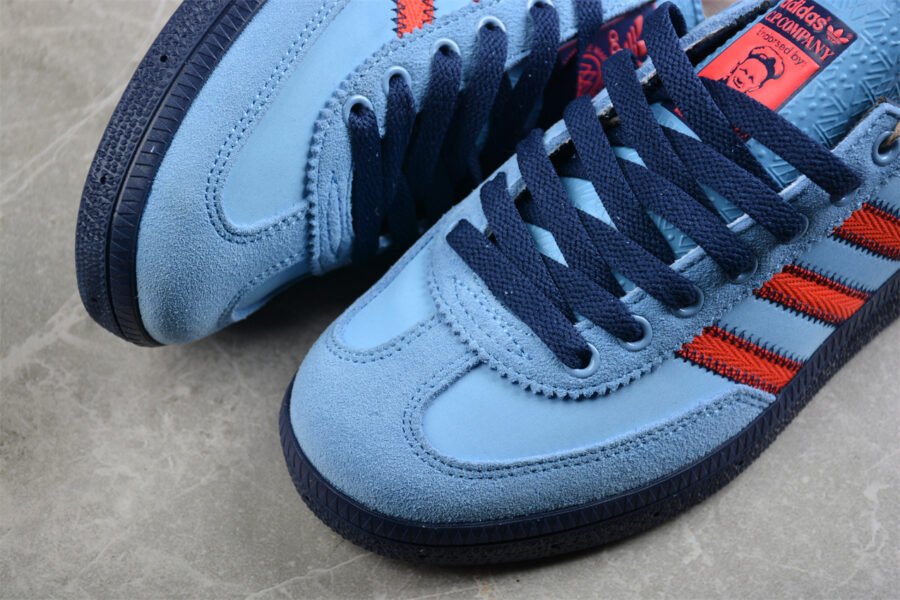 Adidas❤️💙🖤 - Image 3