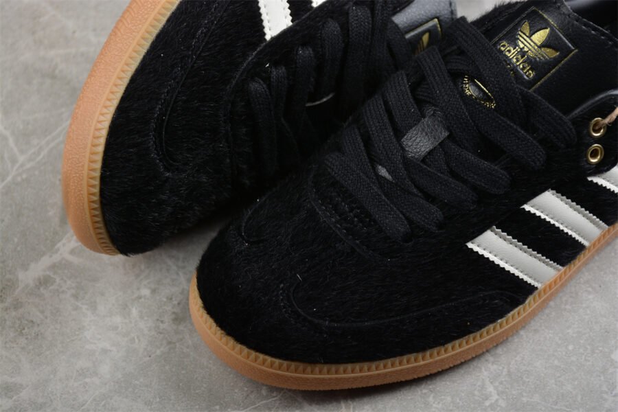 Adidas😍🖤🤍 - Image 3