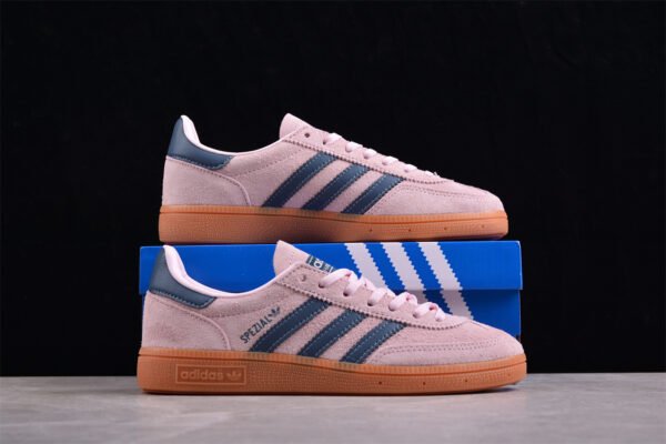 Adidas Spezial😍💗