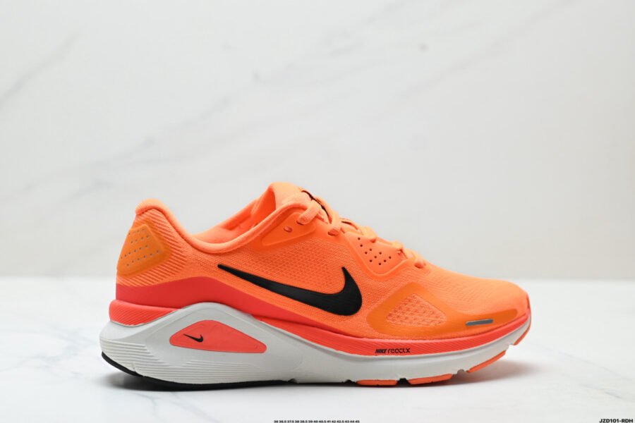 Nike😍🖤🧡🤍