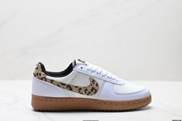 Nike😍👟🤎🖤🤍