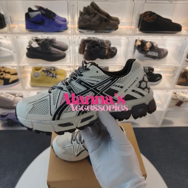 Asics🤍🖤