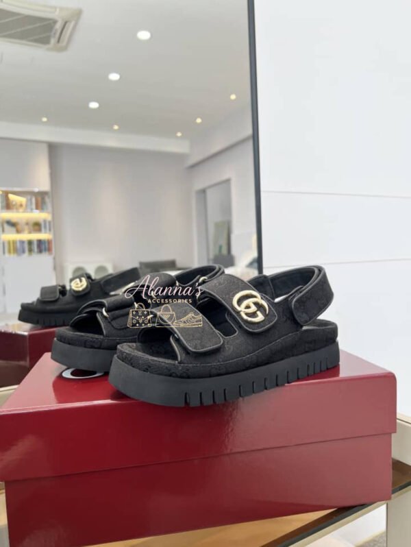 Gucci🖤🛍️😍