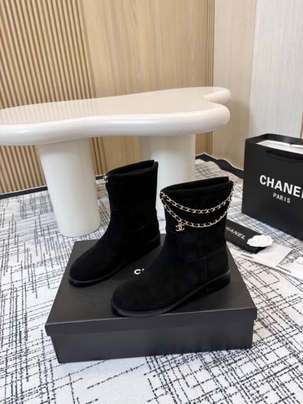 Chanel Botas👢😍🖤