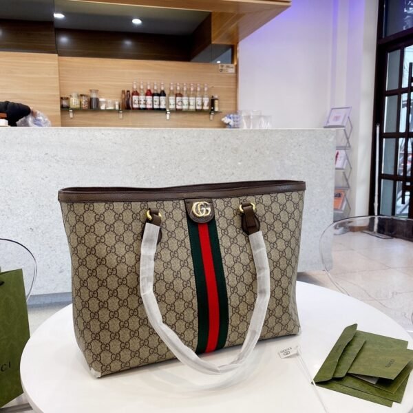 Gucci 😍🛍️