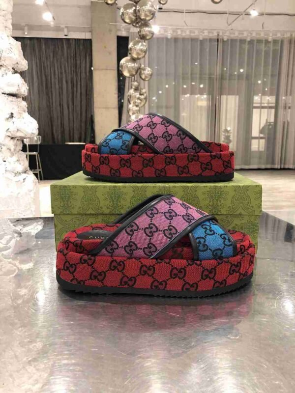 Gucci❤️🩷💙🖤