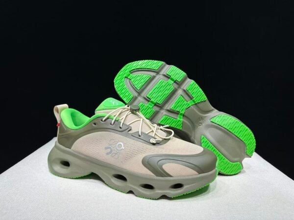 On cloud 💚🩶😍