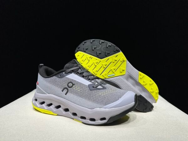 On cloud💚🩶👟