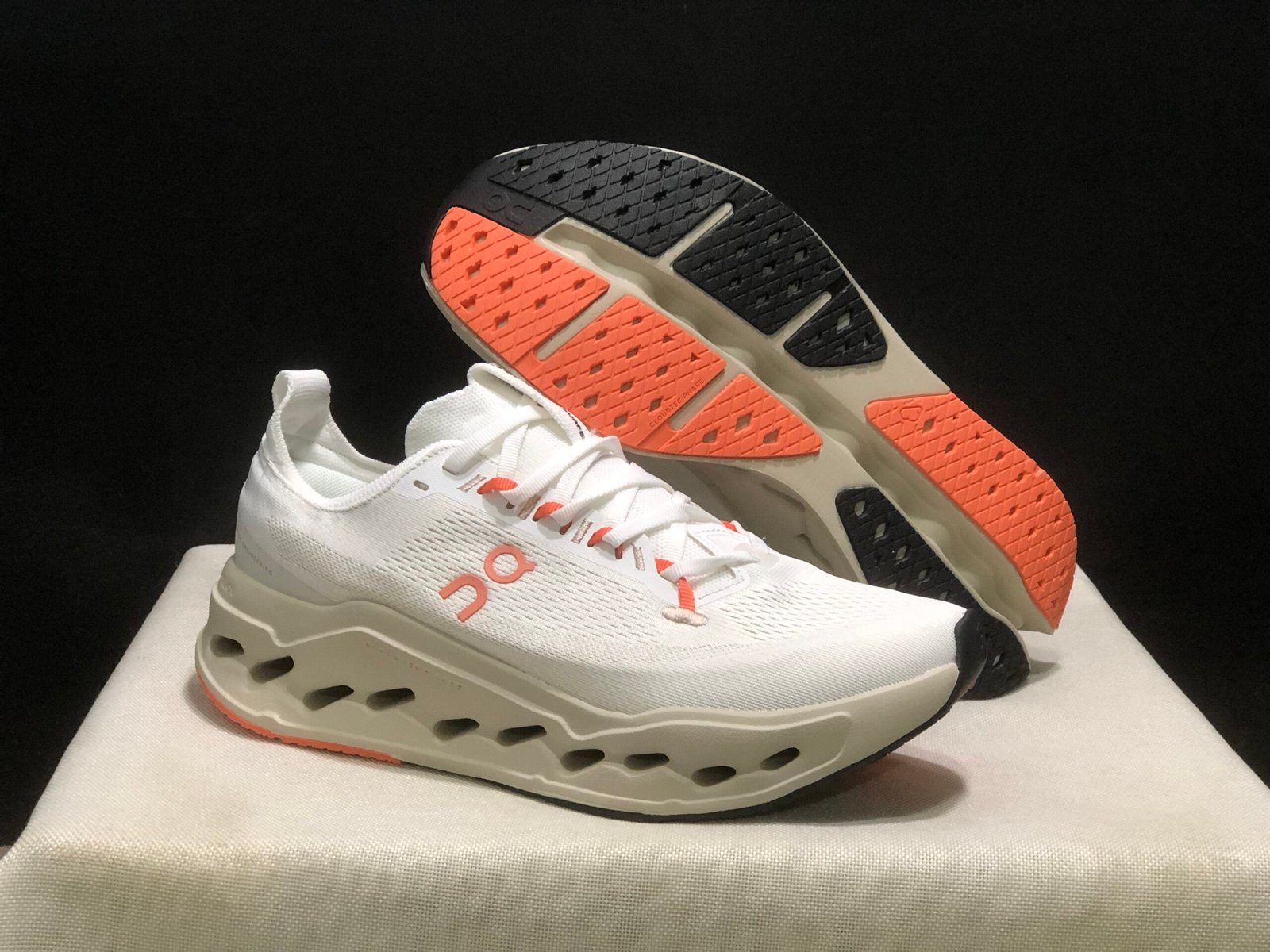 On cloud🥰🧡🤍