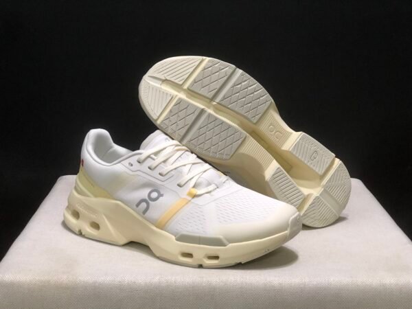 On cloud💛✨👟🤍