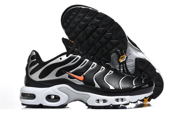 Nike Air TN😍🖤