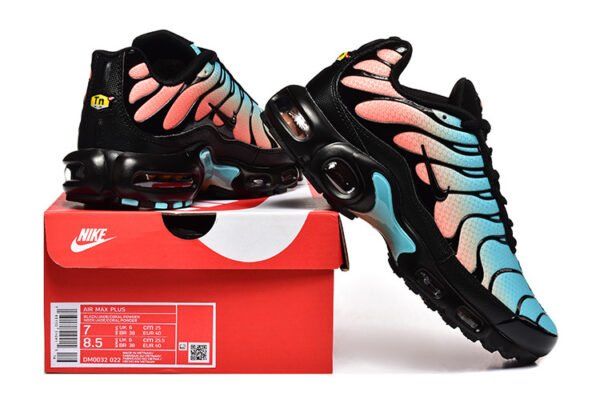 Nike Air TN 🩵🖤🩷