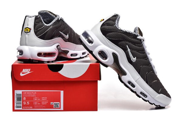 Nike Air TN 🖤🩶🤍😍