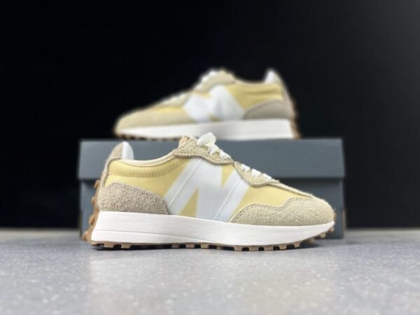 NB 327💛🤍🩶👟😍