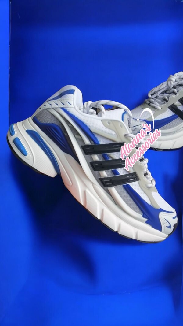 Pharell x Virginia x Adidas adistar jellyfish ‘ ROYAL BLUE’