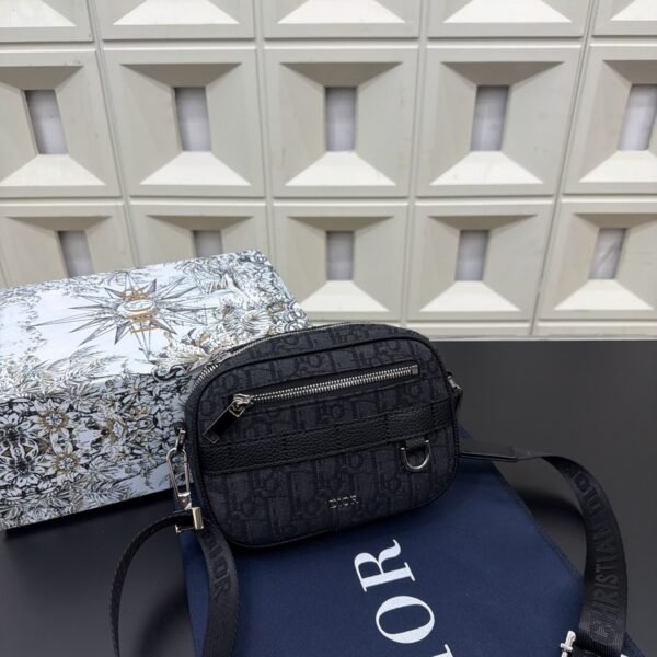 Dior 😍🛍️🖤