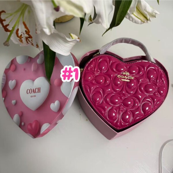 Coach San Valentín 😍🛍️🩷