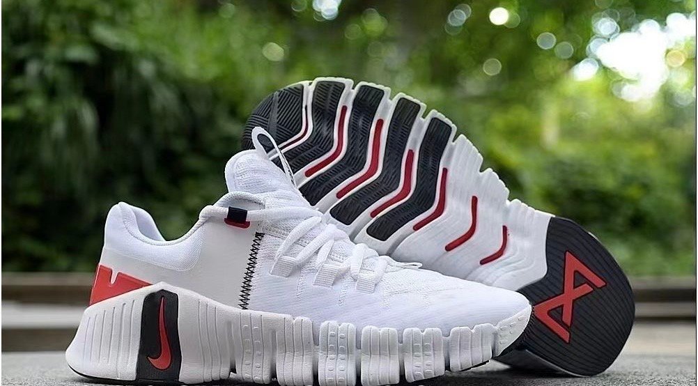 Nike😍❤️🤍👟