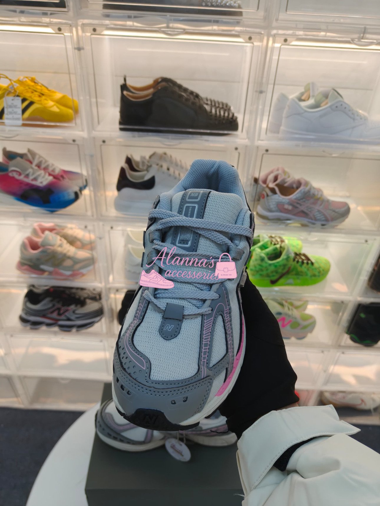 New balance 🤍😍🩶🩷 - Image 2